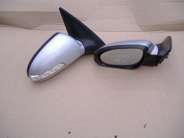 Hyundai - i30 - 5 drzwi - (2007 - 2010) - Lusterka /  Lewe elektryczne