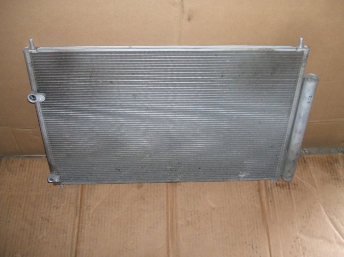 Toyota - Auris - 5 drzwi - (2007 - 2010) - Układ chłodzenia / Chłodnica klimatyzacji