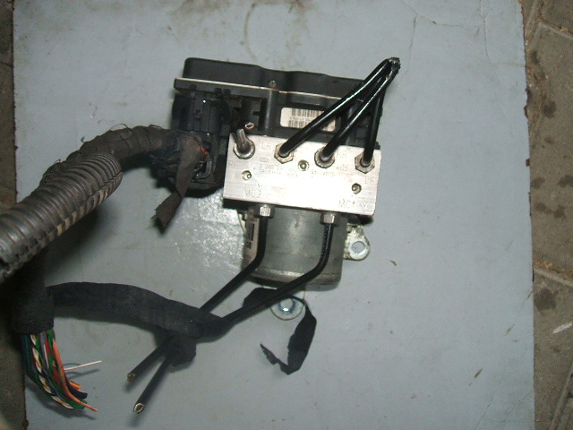 Fiat - 500 L - (2012-) - Hamulce / Pompa ABS