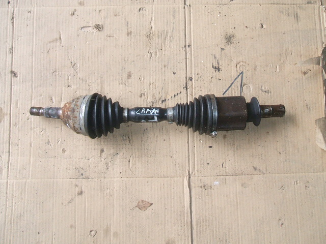 Opel - Zafira B - (2005 - 2008) - Napęd / Półoś przednia lewa