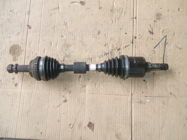 Chrysler - PT CRUISER - (1999 - 2005) - Napęd / Półoś przednia lewa