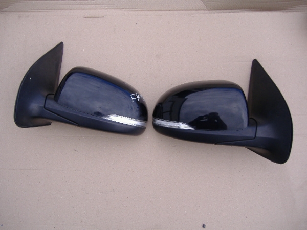 Hyundai - i20 - 3 drzwi - (2012 - 2014) - Lusterka /  Prawe elektryczne