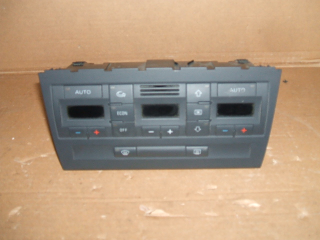 Audi - A4 - (2004 - 2007) - Wnętrze / Włącznik nawiewu