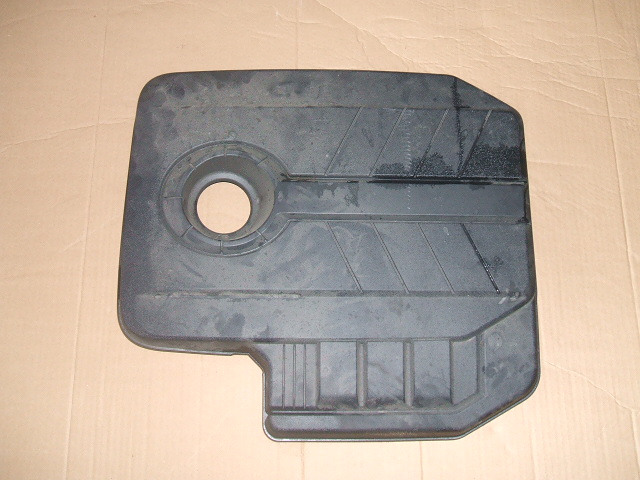 SsangYong - Actyon - (2012-) - Silnik / Górna osłona silnika