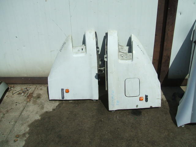 Peugeot - Boxer - Osob./Tow.- (1994 - 2002) - Karoseria / Błotnik przedni prawy