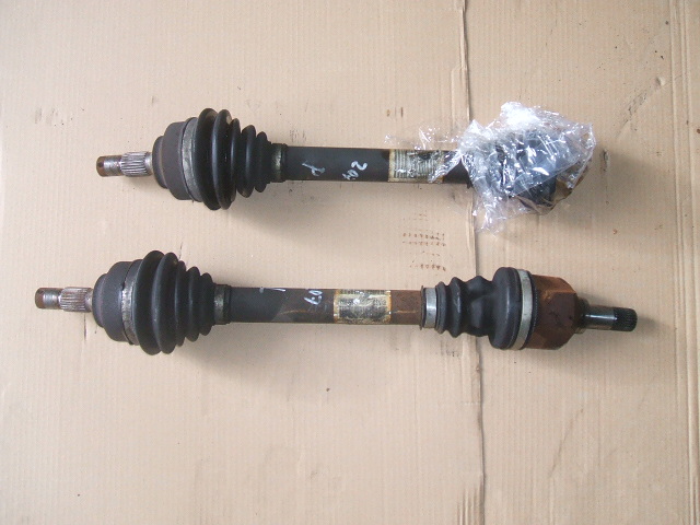 Peugeot - 207 - Kombi - (2007 - 2009) - Napęd / Półoś przednia lewa