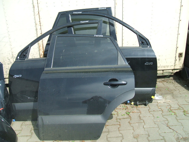 Hyundai - Tucson - (2004 - 2010) - Karoseria / Drzwi przednie lewe