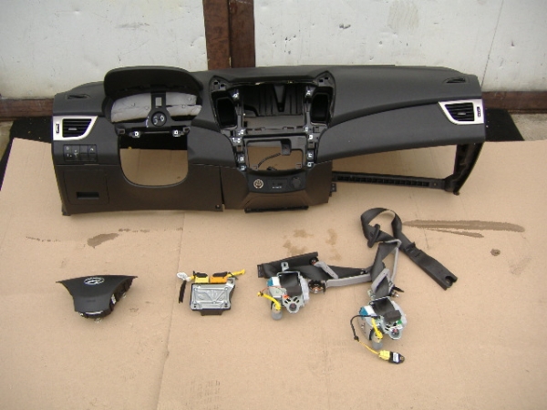 Hyundai - i30 - Kombi - (2012 - 2015) - Poduszki / Komplet