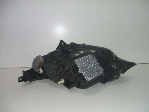 BMW - Seria i3 - (2013-) - Oświetlenie / Lampa przednia prawa