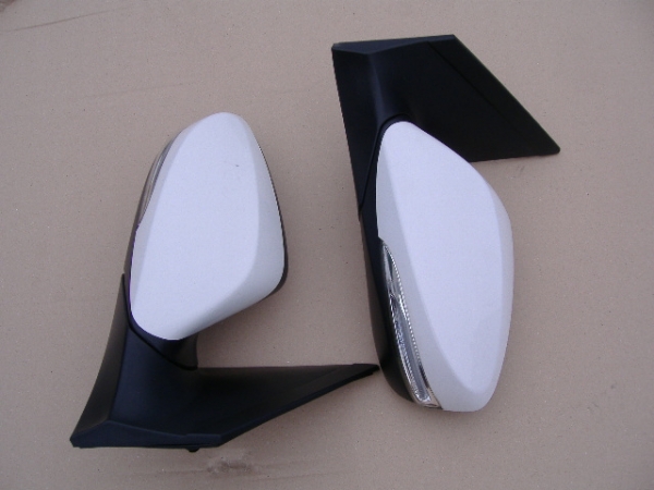 Hyundai - i30 - 3 drzwi - (2012 - 2015) - Lusterka /  Lewe elektryczne