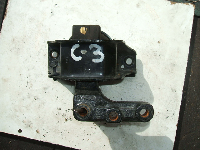 Citroen  - C 3 - (2009 - 2013) - Silnik / Poduszki/Łapy