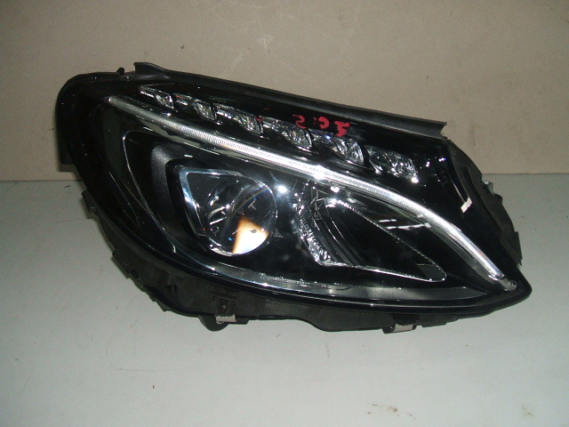 Mercedes-Benz - C-Klasa - W205 - (2014-) - Oświetlenie / Lampa przednia  prawa Bixenon