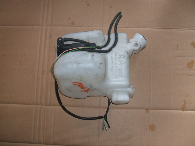 Peugeot - 1007 - (2005 - 2009) - Osprzęt / Zbiorniczek spryskiwaczy