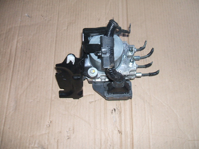 Mazda - 6 - Kombi - (2013-) - Hamulce / Pompa ABS