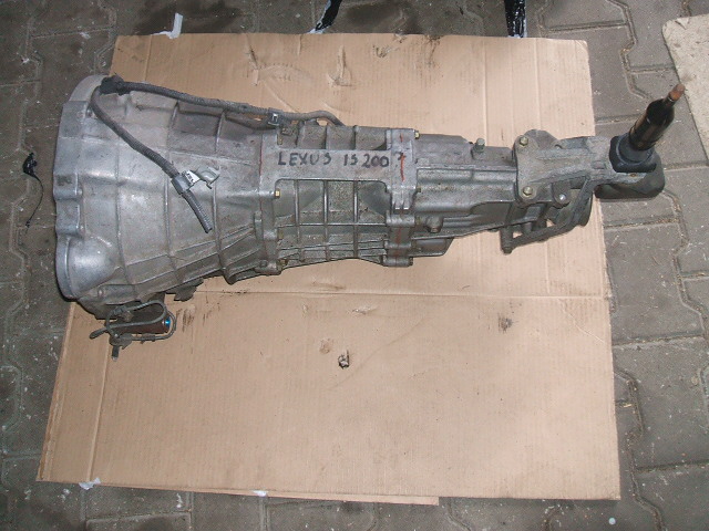 Lexus - IS - Sport Cross - (2001 - 2005)  - Skrzynia / Ręczna  6-biegowa