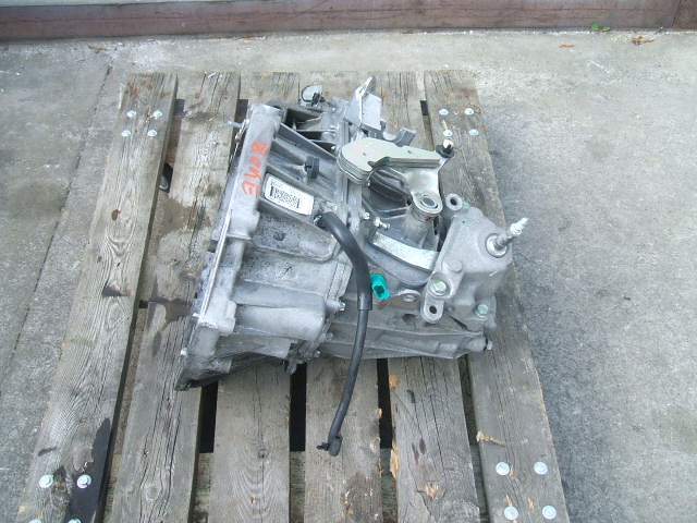 Nissan - Juke - (2014-) - Skrzynia / Ręczna  6-biegowa