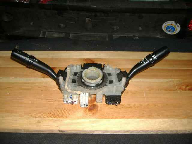 Lexus - RX - (1997 - 2003) - Wnętrze / Włącznik kierunkowskazów