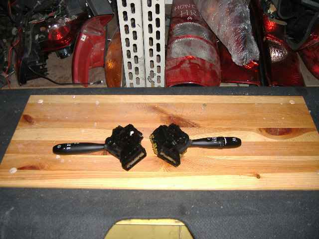 Hyundai - Accent - 3 drzwi - (2006 - 2010) - Wnętrze / Włącznik wycieraczek