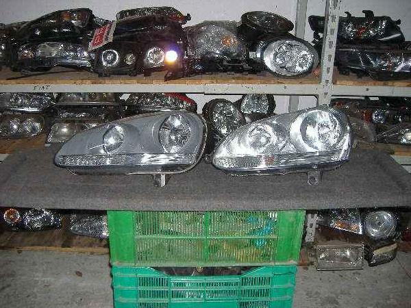 Volkswagen - Golf V - 3 drzwi - (2003 - 2008) - Oświetlenie / Lampa przednia lewa