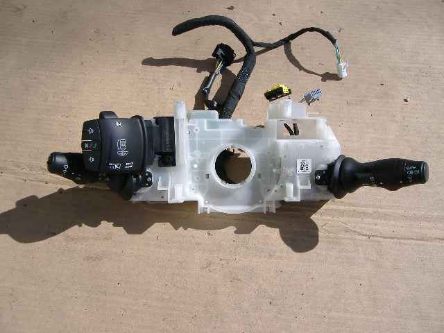 Renault - Megane - 5 drzwi - (2008 - 2012) - Wnętrze / Włącznik świateł