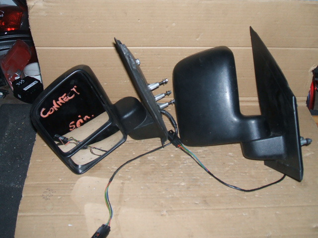 Ford - Transit - Connect - (2003-) - Lusterka /  Prawe elektryczne