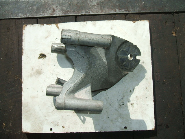 Volkswagen - Touareg - (2006 - 2010) - Silnik / Poduszki/Łapy