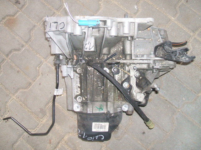 Renault - Clio - 5 drzwi - (2005 - 2009) - Skrzynia / Ręczna  5-biegowa