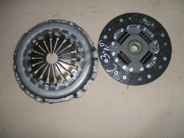 Citroen  - C 1 - 5 drzwi - (2012 - 2014) - Sprzęgło / Kompletne