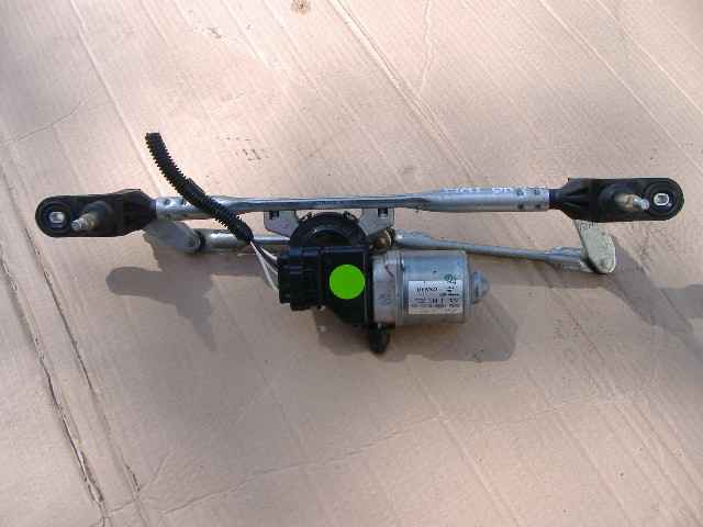 Fiat - Bravo - (2007 - 2010) - Osprzęt / Silniczek wycieraczek przednich