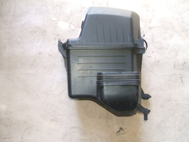 Hyundai - ix35 - (2010 - 2013) - Filtry / Obudowa filtra powietrza