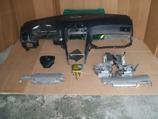 Lexus - GS - 450h - (2006 - 2012) - Poduszki / Komplet