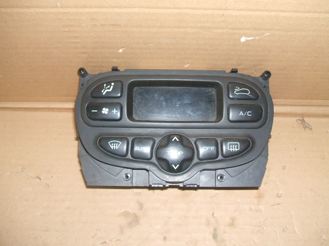 Peugeot - 307 - CC - Cabrio - (2003 - 2005) - Wnętrze / Włącznik nawiewu