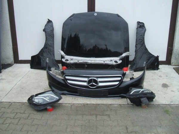 Mercedes-Benz - E-Klasa - S213 - Kombi - (2016-) - Karoseria / Błotnik przedni prawy