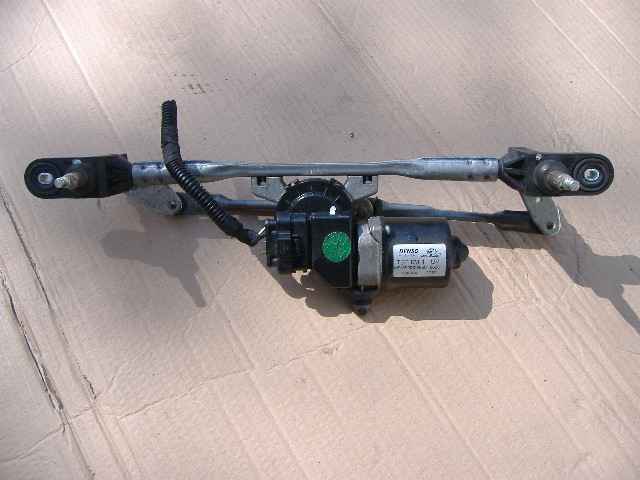 Fiat - 500 - Cabrio - (2009-) - Osprzęt / Silniczek wycieraczek przednich