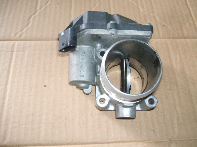 Kia - Cee´d - 5 drzwi - (2012-) - Silnik / Przepustnica