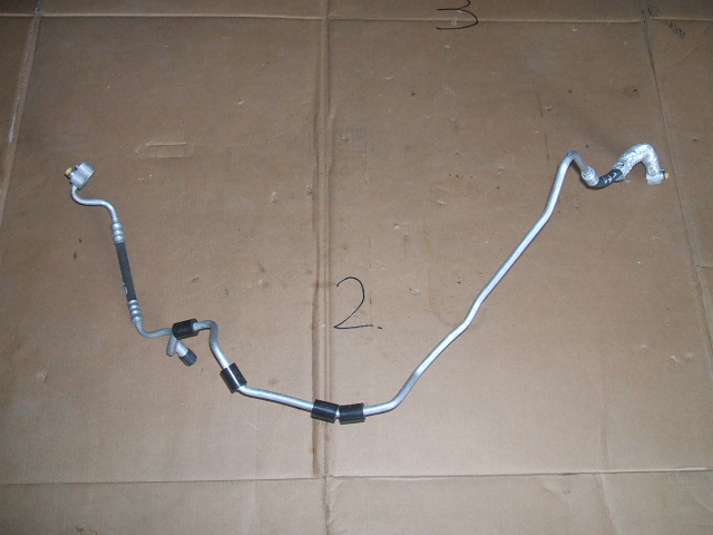 Volkswagen - Touran - (2003 - 2006) - Układ chłodzenia / Klimatyzacja - przewody