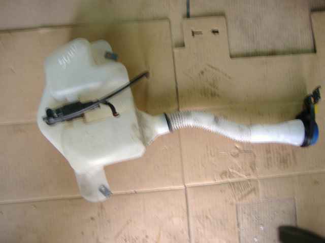 Citroen  - C 8 - (2007 - 2012) - Osprzęt / Zbiorniczek spryskiwaczy