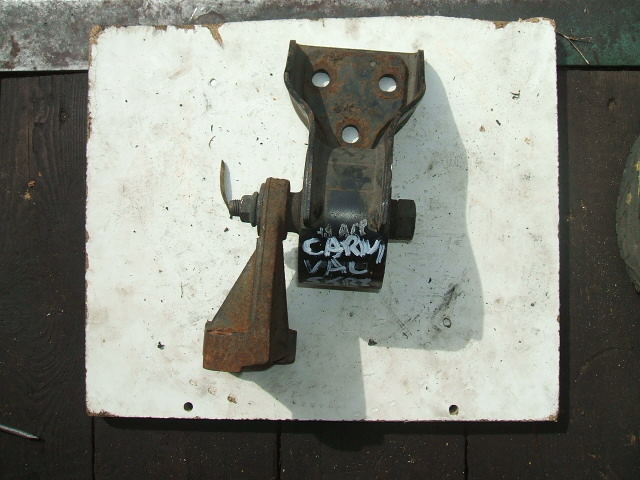 Kia - Carnival II - (2010 - 2015) - Skrzynia / Poduszki / Łapy