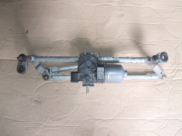 Seat - Ibiza - 5 drzwi - (2008 - 2012) - Osprzęt / Silniczek wycieraczek przednich