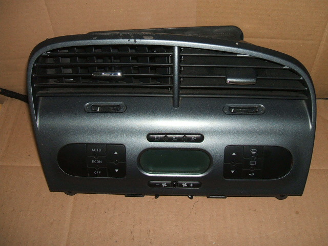 Seat - Altea Freetrack - (2007 - 2015) - Wnętrze / Włącznik nawiewu