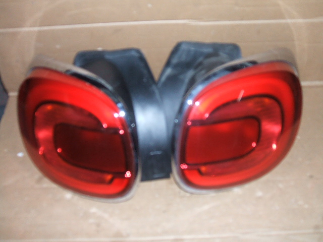 Fiat - 500 L - Living - (2013-) - Oświetlenie / Lampa tylna  prawa