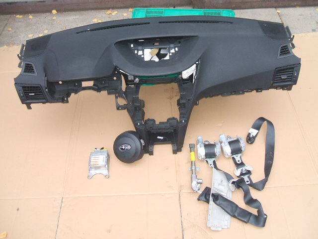 Subaru - Legacy - (2014-) - Poduszki / Komplet