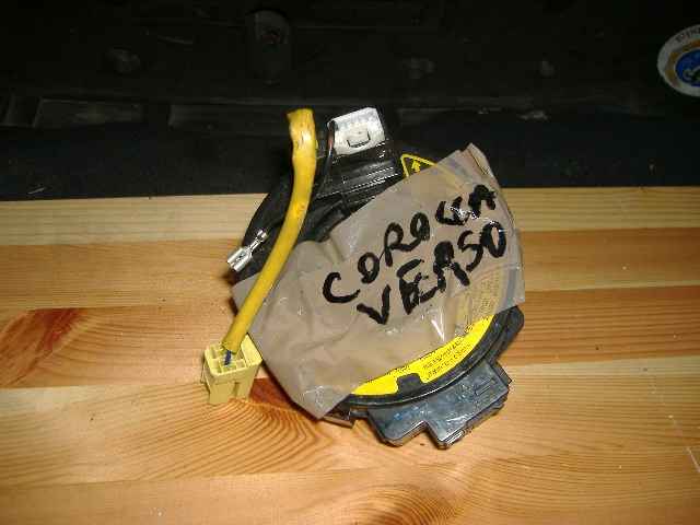 Toyota - Corolla - Verso - (2001 - 2004) - Poduszki / Taśmy