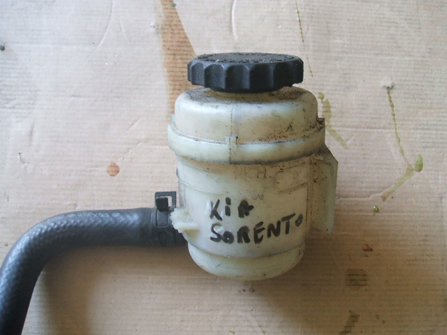 Kia - Sorento - (2003 - 2006) - Układ kierowniczy / Zbiorniczek wspomagania