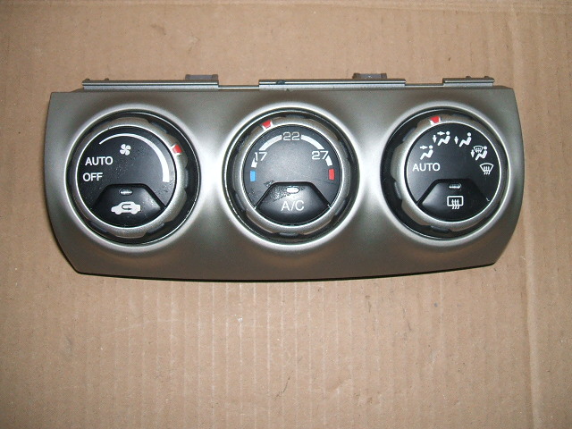 Honda - CR-V - (2001 - 2004) - Wnętrze / Włącznik nawiewu