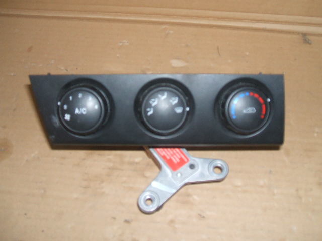 SsangYong - Kyron - (2007-) - Wnętrze / Panel klimatyzacji