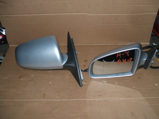 Audi - A4 - Kombi - (2004 - 2008) - Lusterka /  Prawe elektryczne