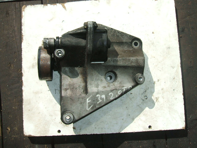 BMW - Seria 5 - E39 - Kombi - (2000 - 2004) - Silnik / Poduszki/Łapy