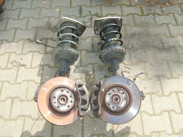 Citroen  - C 8 - (2007 - 2012) - Zawieszenie / Zwrotnica prawa