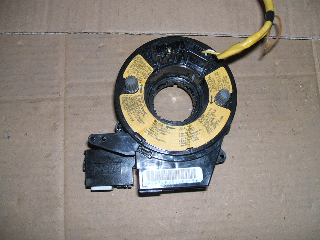 Mazda - 3 - 4 drzwi - (2003 - 2006) - Poduszki / Taśmy